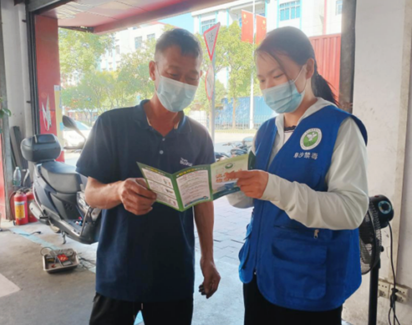 阜沙鎮(zhèn)禁毒信息〔2022〕第252期--【禁毒攻堅】“抗疫防毒你我他，健康社區(qū)靠大家”-阜沙開展禁毒